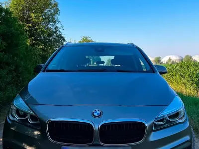 Gebraucht BMW 218 Active Tourer Advantage 150 PS (110 kW) 2016 Grau Van / Kleinbus