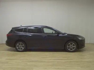 Gebraucht Ford Focus Titanium X 116 PS (85 kW) 2023 Obsidian schwarz metallic Kombi