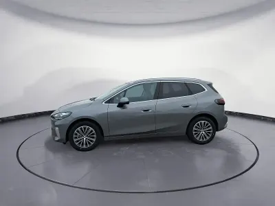 Neu BMW 216 Active Tourer Comfort Edition 122 PS (89 kW) 2026 Grau Van / Kleinbus