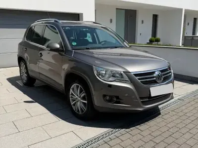 Gebraucht VW Tiguan Team 140 PS (102 kW) 2010 Braun SUV