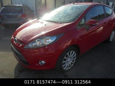 Gebraucht Ford Fiesta 60 PS (44 kW) 2012 Rot Kleinwagen
