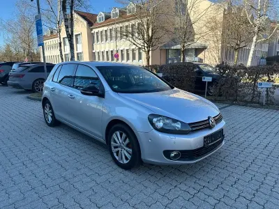 Gebraucht VW Golf VI Highline 122 PS (89 kW) 2011 Silber Kleinwagen