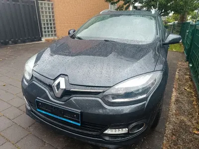 Gebraucht Renault Mégane Dynamique 110 PS (80 kW) 2014 Limousine
