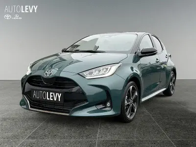 Neu Toyota Yaris Plus 131 PS (96 kW) 2026 Schwarz Kleinwagen