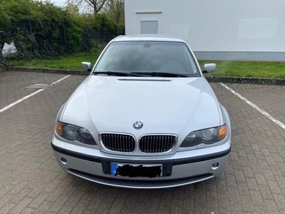 gebraucht BMW 320 i Automatik TÜV NEU