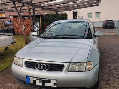 Gebraucht Audi A3 100 PS (73 kW) 1997 Silber Kleinwagen