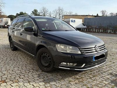 Gebraucht VW Passat Highline 140 PS (102 kW) 2011 Schwarz Kombi