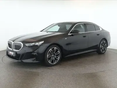 Gebraucht BMW 520 M Sport 197 PS (144 kW) 2024 Saphirschwarz Limousine