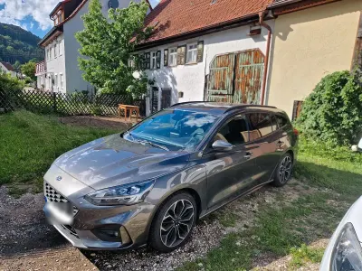 Gebraucht Ford Focus ST-Line 150 PS (110 kW) 2019 Grau Kombi