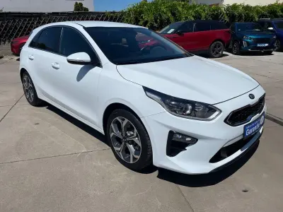 Gebraucht Kia Ceed Edition 7 99 PS (72 kW) 2019 Weiß Kleinwagen