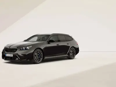 Neu BMW M5 Performance 727 PS (534 kW) 2026 Saphirschwarz metallic Kombi