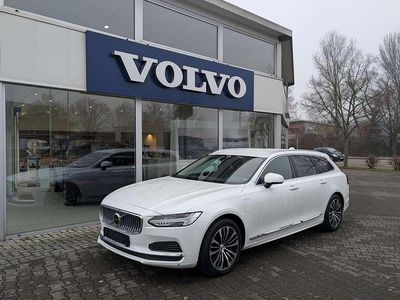 Gebraucht Volvo V90 Core 253 PS (186 kW) 2022 Crystal white Kombi