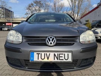 Usata VW Golf V 75 CV (55 kW) 2005 Grigio Utilitaria