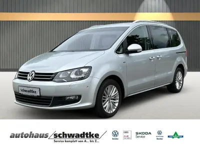 Gebraucht VW Sharan Comfortline 140 PS (102 kW) 2014 Reflexsilber metallic Van / Kleinbus