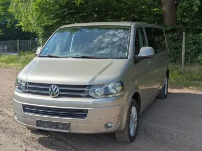 Gebraucht VW Multivan Comfortline 140 PS (102 kW) 2015 Beige Van / Kleinbus