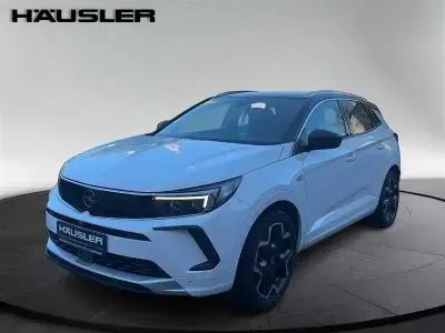Używany Opel Grandland X Ultimate 301 KM (221 kW) 2022 Biały SUV