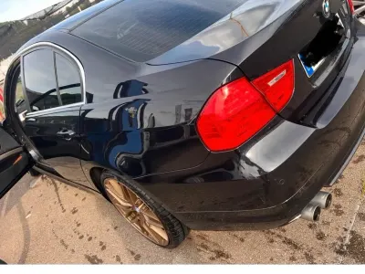 Gebraucht BMW 330 Basis 245 PS (180 kW) 2010 Blau Limousine