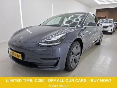 Grau Gebraucht 2020 Tesla Model 3 Standard Range Limousine | 19.900 € (Guter Preis)