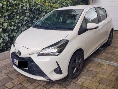 gebraucht Toyota Yaris Comfort weiß EZ 4/2019, 65.000km 15 Jahre R-Garantie