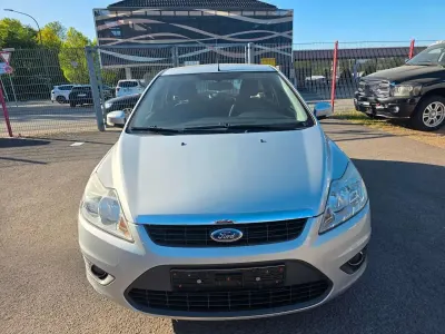 Brugt Ford Focus Style 116 HK (85 kW) 2009 Sølv Sedan