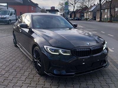 Gebraucht BMW 330 Advantage 258 PS (189 kW) 2021 Black sapphire metallic Limousine