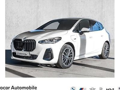 Gebraucht BMW 225 Active Tourer Luxury Line 245 PS (180 kW) 2022 Weiß Van / Kleinbus