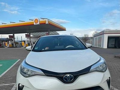 Gebraucht Toyota C-HR 122 PS (89 kW) 2020 Weiß SUV