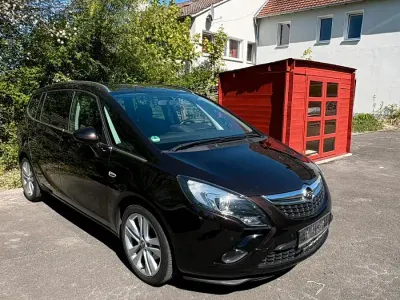 Gebraucht Opel Zafira 131 PS (96 kW) 2013 Braun Van / Kleinbus