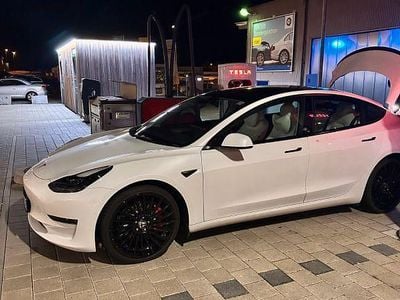Gebraucht Tesla Model 3 377 kW (513 PS) 2022 Weiß Limousine