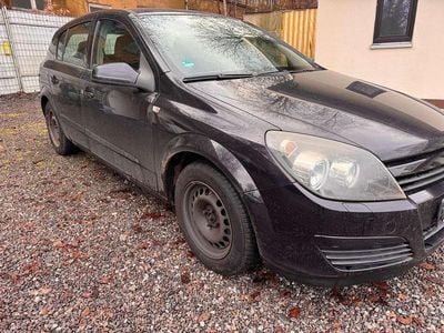 Gebraucht Opel Astra 105 PS (77 kW) 2004 Schwarz Limousine
