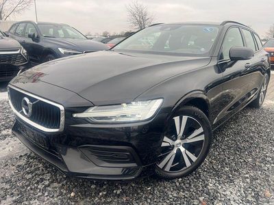 Gebraucht Volvo V60 163 PS (119 kW) 2021 Schwarz Kombi