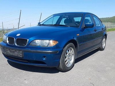 Usata BMW 316 125 CV (91 kW) 2002 Blu Berlina