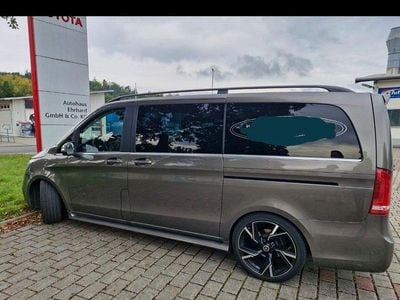 Mercedes V250