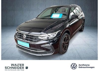 Deep black perleffekt (metallic) Gebraucht 2022 VW Tiguan Active SUV | 28.950 € (Etwas zu teuer)