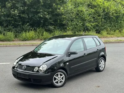 Gebraucht VW Polo 64 PS (47 kW) 2002 Schwarz Kleinwagen