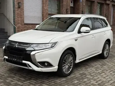 Brugt Mitsubishi Outlander P-HEV 224 HK (164 kW) 2020 Hvid SUV