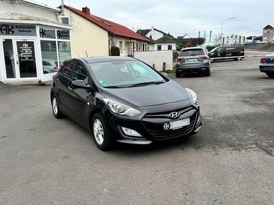 Schwarz Gebraucht 2015 Hyundai i30 Edition Limousine | 5.999 € (Guter Preis)