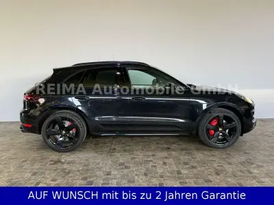 Gebraucht Porsche Macan Turbo Sport 400 PS (294 kW) 2016 Tiefschwarzmetallic SUV