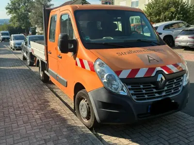 Gebraucht Renault Master 110 PS (80 kW) 2017 Orange Van