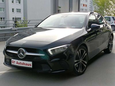 gebraucht Mercedes A180 PROGRESSIVE LED+IHC/AMBIENTE/WIDESCREEN/MBUX/18ZOL