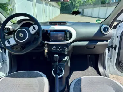Gebraucht Renault Twingo Intens 73 PS (53 kW) 2020 Weiß Kleinwagen