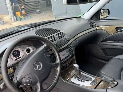 Mercedes E240
