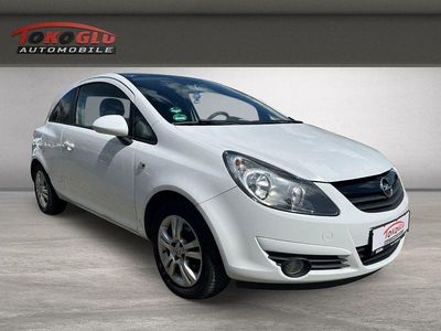 Gebraucht Opel Corsa Color Edition 87 PS (63 kW) 2010 Weiß Kleinwagen