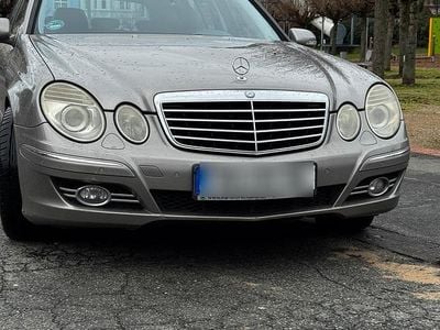 Mercedes E320