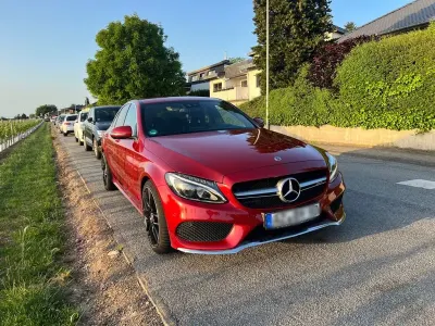 Gebraucht Mercedes C300 AMG 245 PS (180 kW) 2017 Rot Limousine