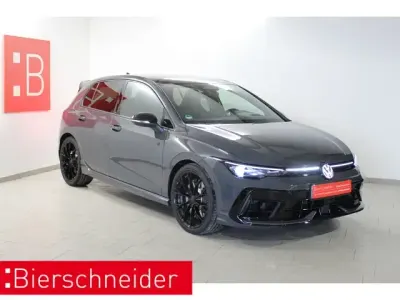 Gebraucht VW Golf VIII Black Edition 333 PS (244 kW) 2025 Schwarz Limousine