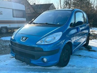 Blau Gebraucht 2006 Peugeot 1007 Van / Kleinbus | 1.900 € (Guter Preis)
