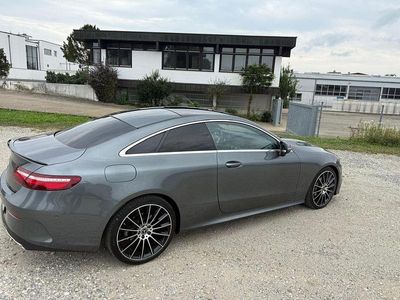 Mercedes E300