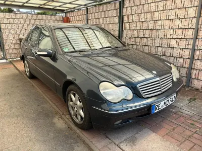 Gebraucht Mercedes C320 218 PS (160 kW) 2000 Schwarz Limousine