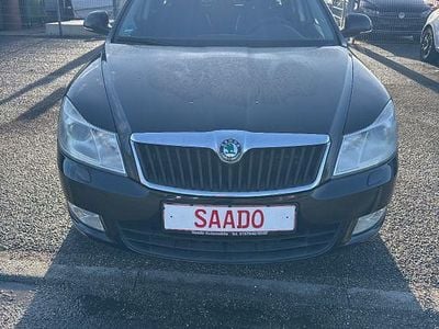 Schwarz Gebraucht 2013 Skoda Octavia Elegance Kombi | 4.199 € (Guter Preis)